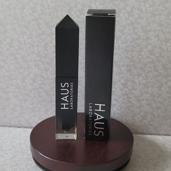 Haus Laboratories Glam Attack Liquid Shimmer Powder - Chained Ballerina - Picture 1 of 7